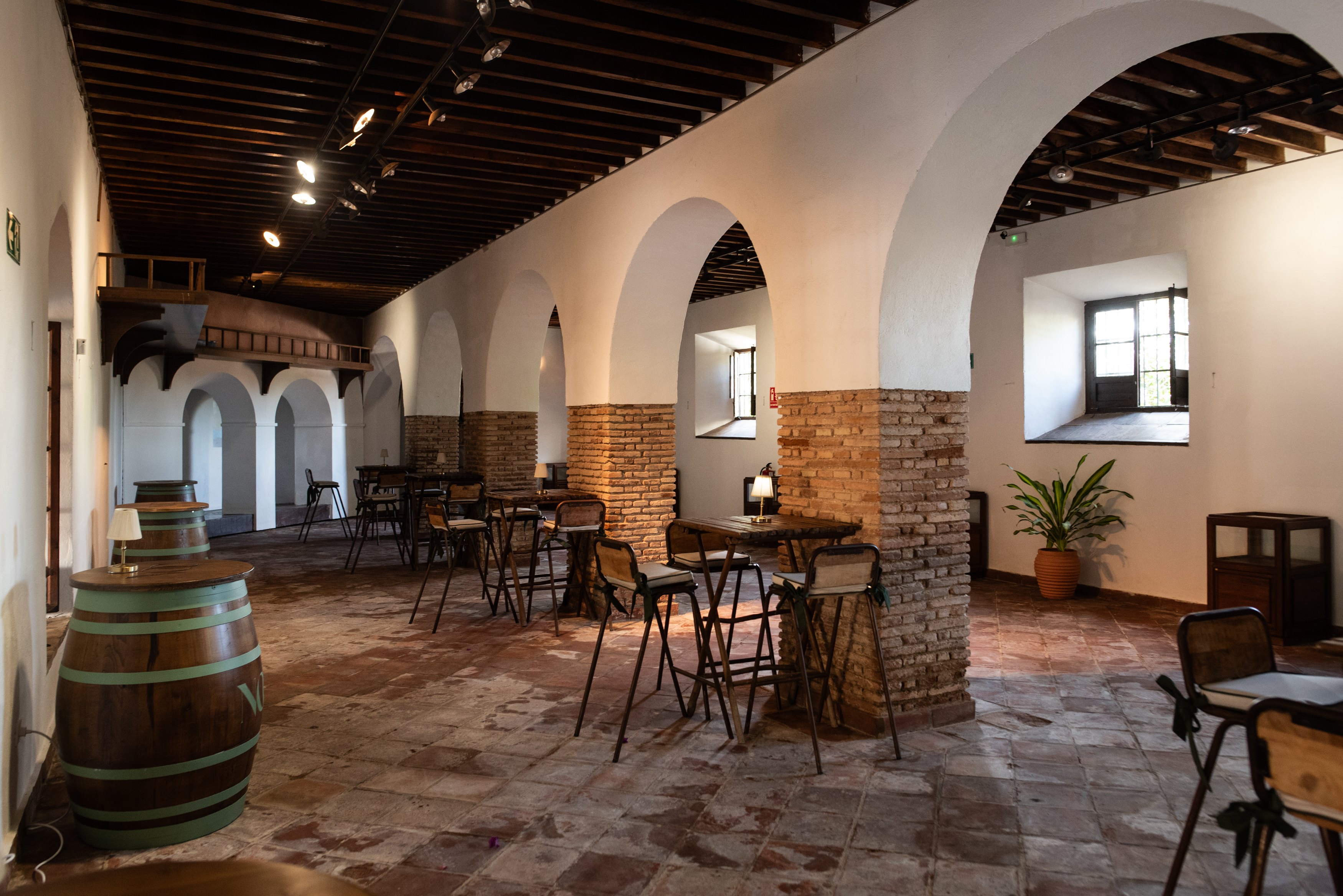 Interior del Salón Museo con arcos